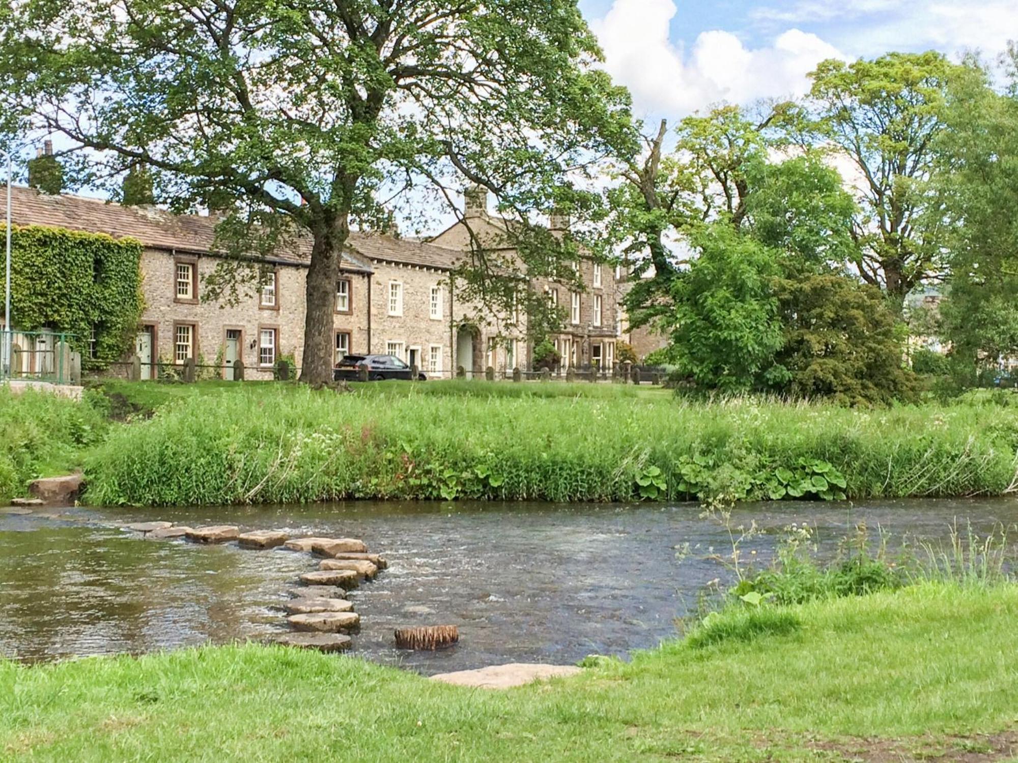 Cherry Cottage Gargrave Exteriör bild